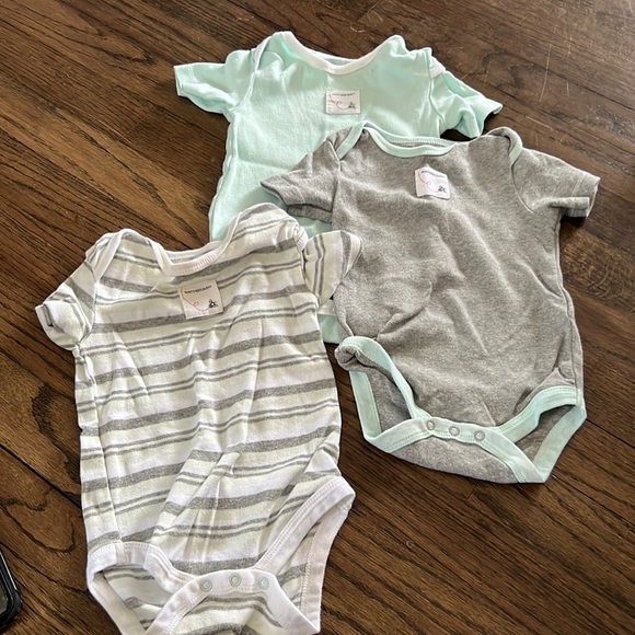 3-6M Burt’s Bees 3-Piece Onesie Set - Picture 1 of 1